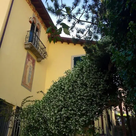 Casa Del Cavaliere 아파트 *