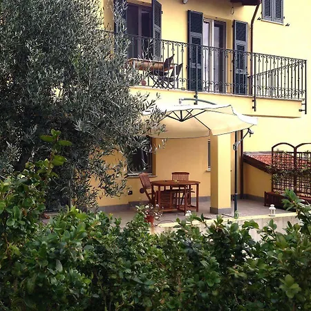 Casa Del Cavaliere 아파트 *